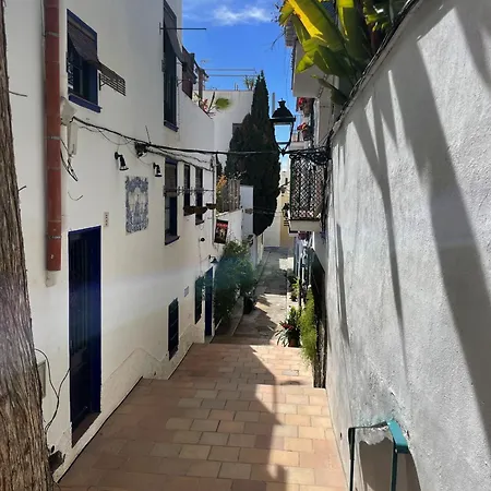 Charming Casa In Centre & Minutes To Hébergement de vacances Sitges